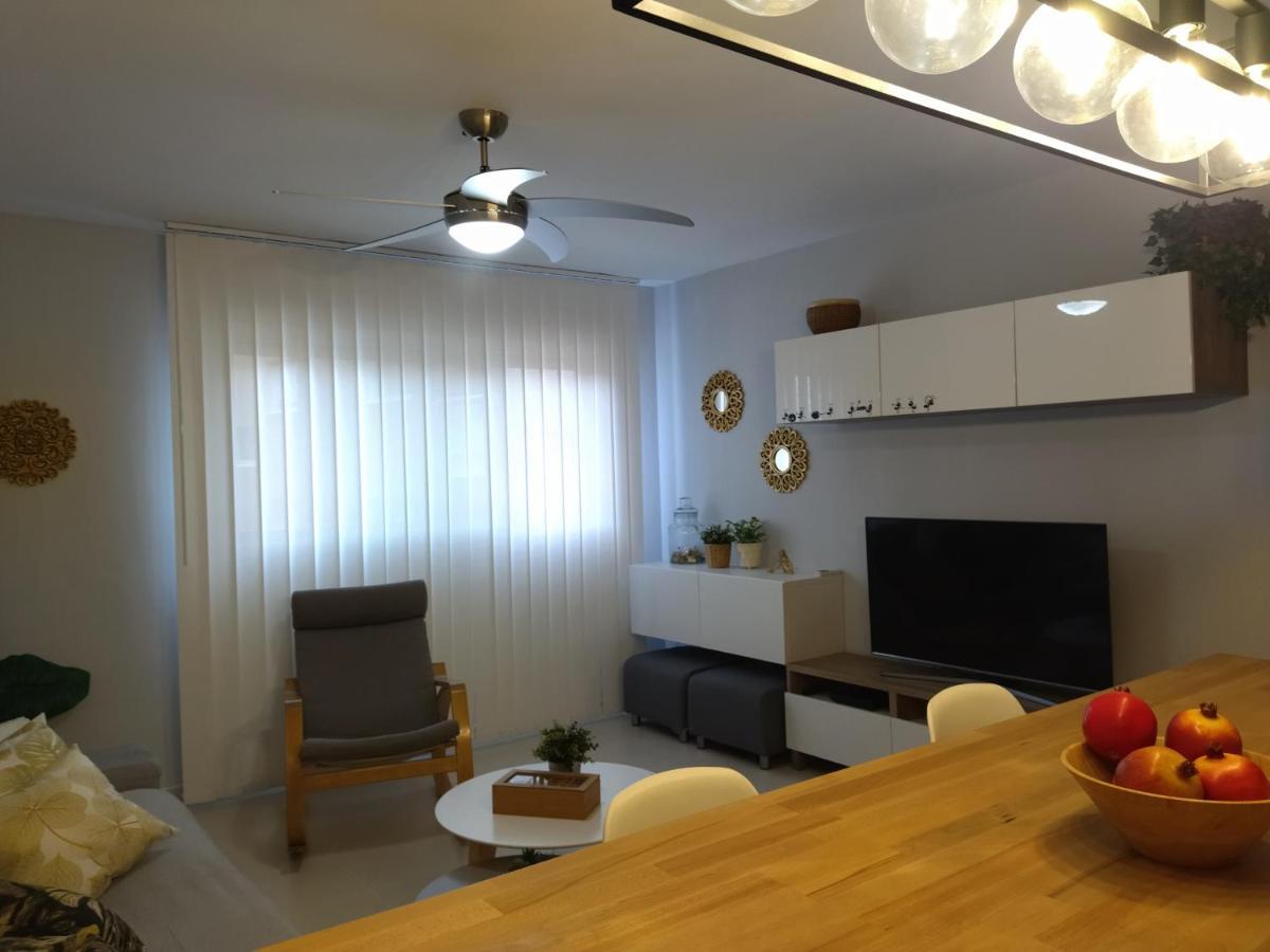 Carme Apartment Hospitalet De L'Infant Luaran gambar